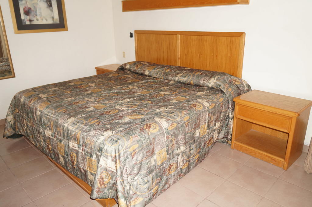 Maria Luisa Inn & Suites Juarez  Cameră foto